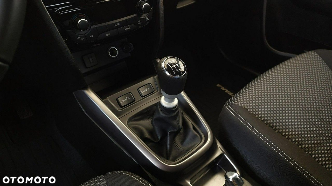 Suzuki Vitara - 25