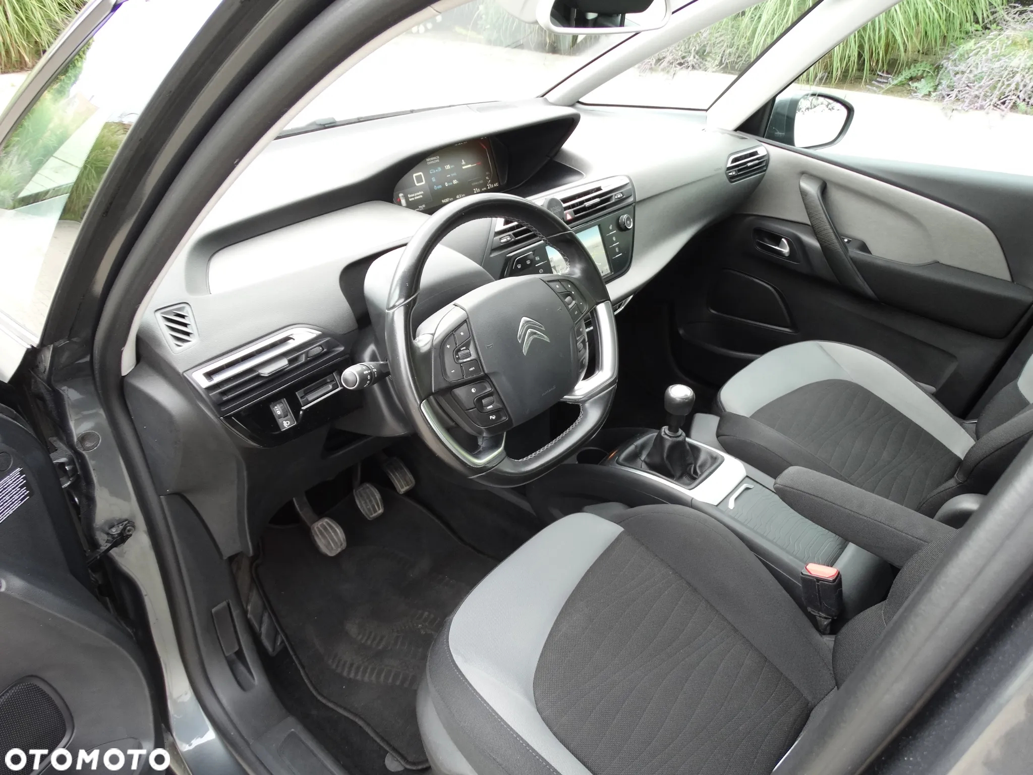 Citroën C4 Picasso PureTech 130 Stop&Start Exclusive - 19