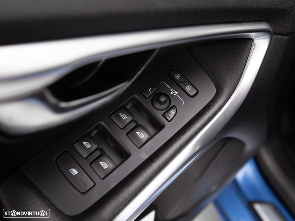 Volvo V40 2.0 D2 R-Design - 12