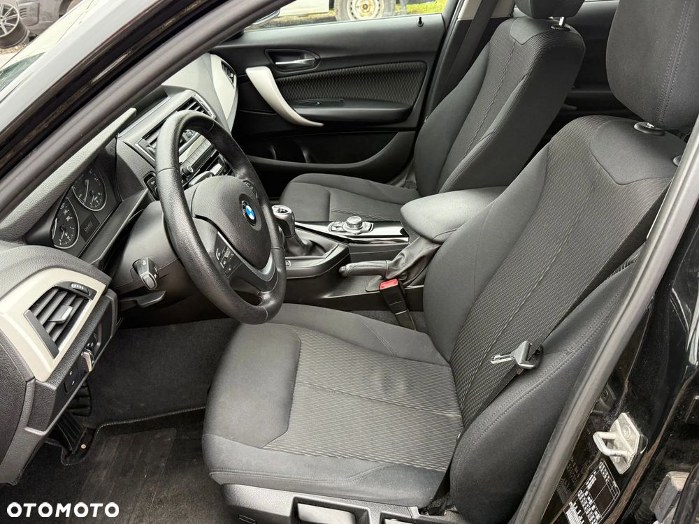 BMW Seria 1 116i - 13