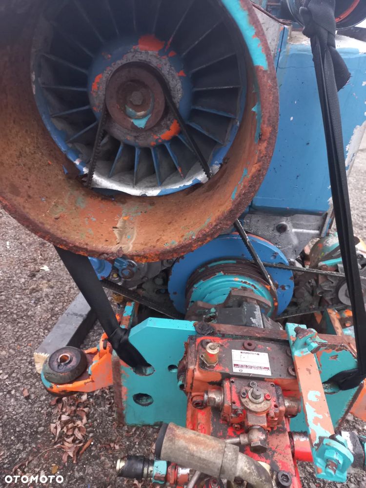 Silnik DEUTZ F6L413FR , pompa hydrauliczna hydromatik A4V.56.HW.1L , 233.19.44.12, GMBH,MECHANIZM NAPĘDOWY,hydromotor,sieczkarnia mengele - 2