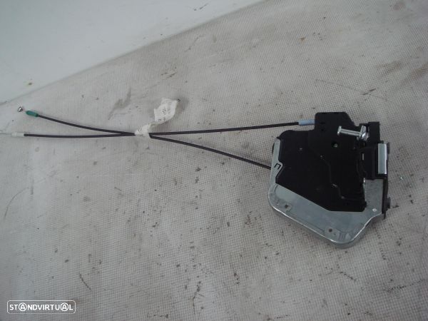 Fecho Da Porta Trás Dto Toyota Corolla (_E12_) - 1