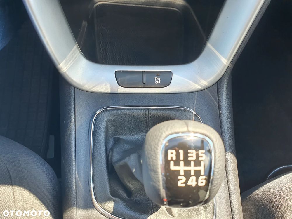 Kia Ceed 1.4 CVVT Dream-Team Edition - 24