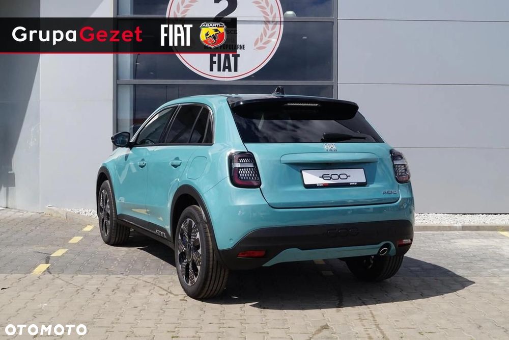 Fiat 600 1.2 Turbo La Prima eDCT - 6