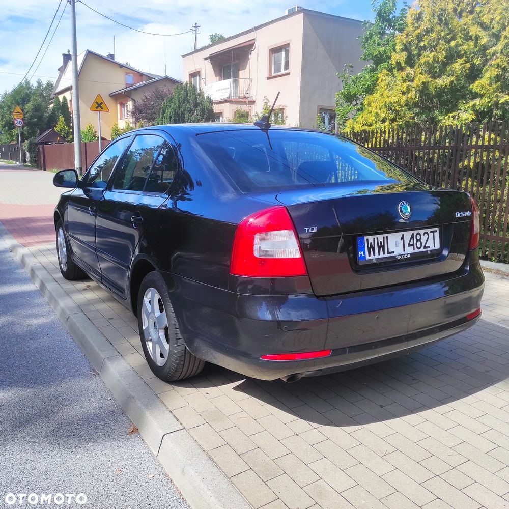 Skoda Octavia 1.6 TDI Classic DSG - 4