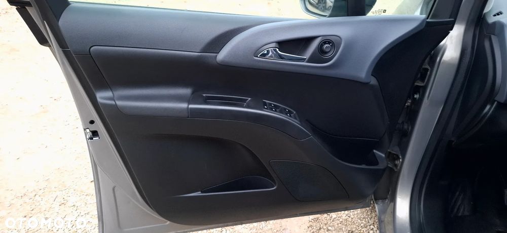 Opel Meriva 1.7 CDTI Innovation - 26