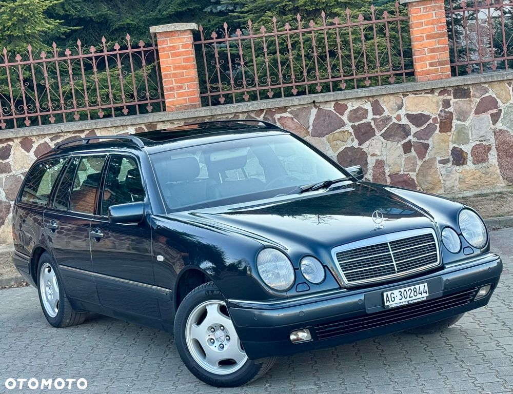 Mercedes-Benz Klasa E 320 T 4-Matic Elegance - 7