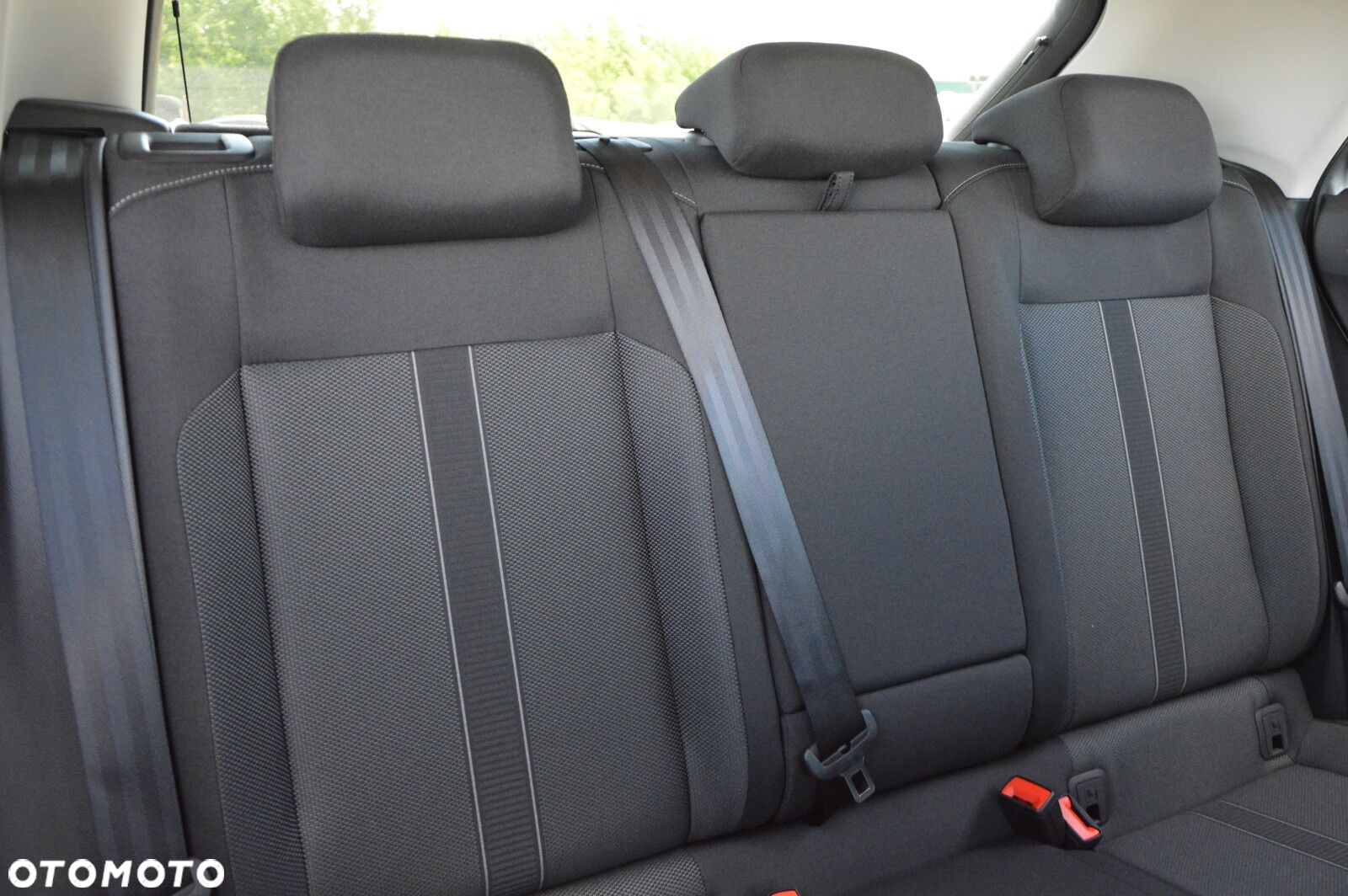 Volkswagen T-Roc - 19