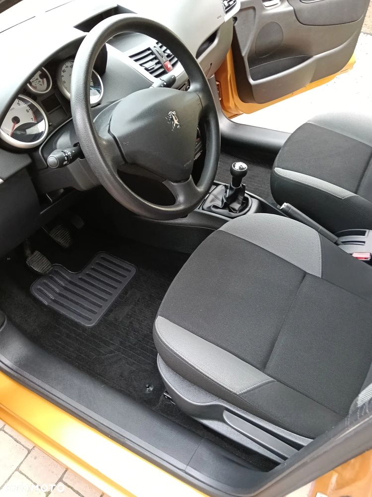 Peugeot 207 95 VTi Urban Move - 23