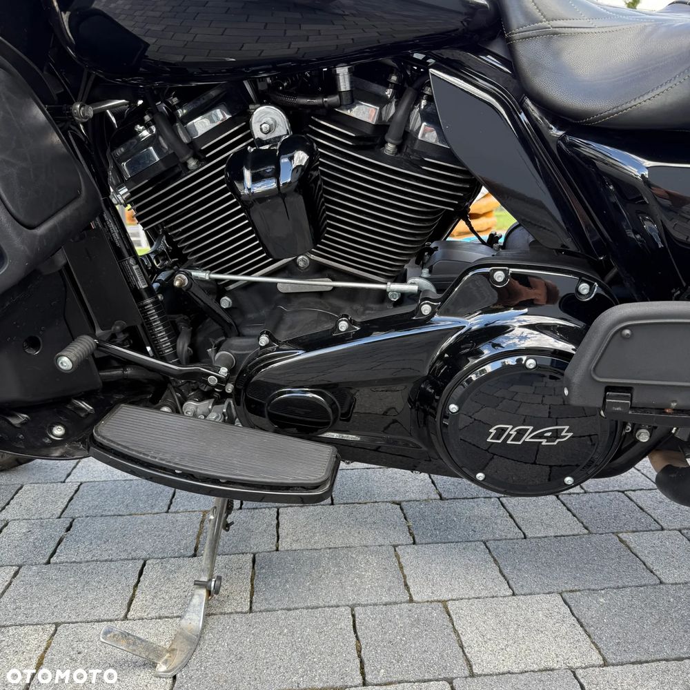 Harley-Davidson Touring Road Glide - 13