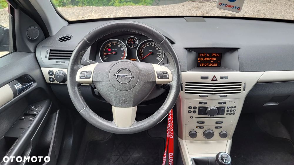 Opel Astra 1.4 Caravan - 24