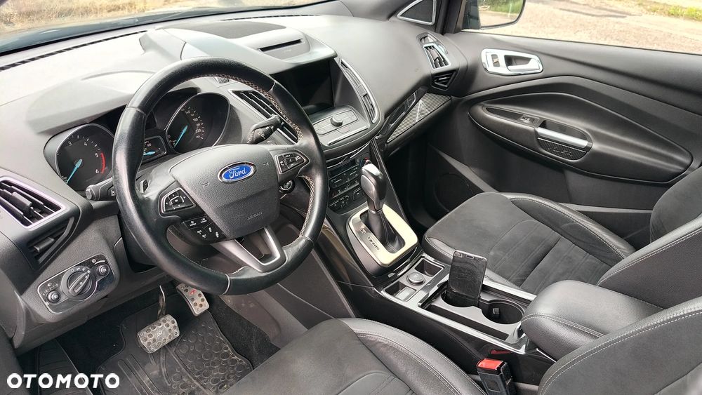 Ford Kuga 2.0 TDCi 4x4 ST-Line - 8