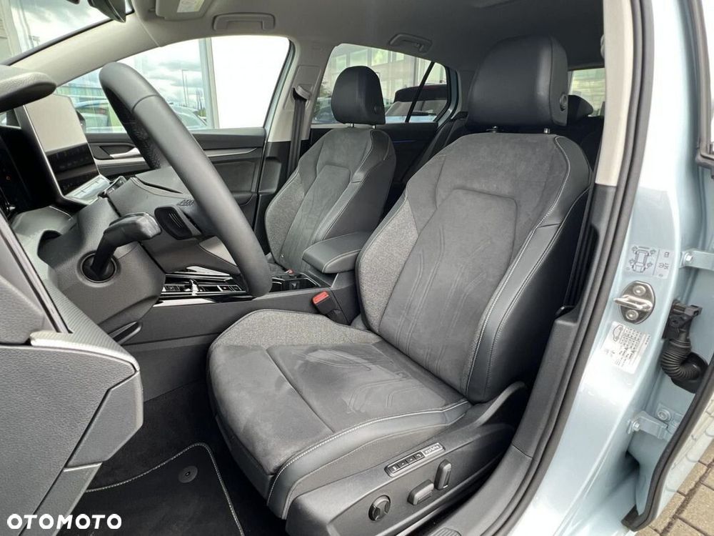 Volkswagen Golf 1.5 TSI EHybrid PHEV 150kW Style DSG - 22