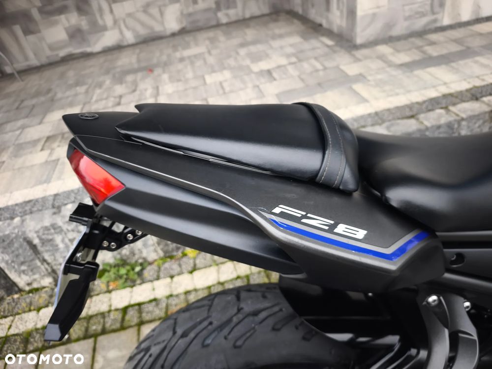 Yamaha FZ8 - 9