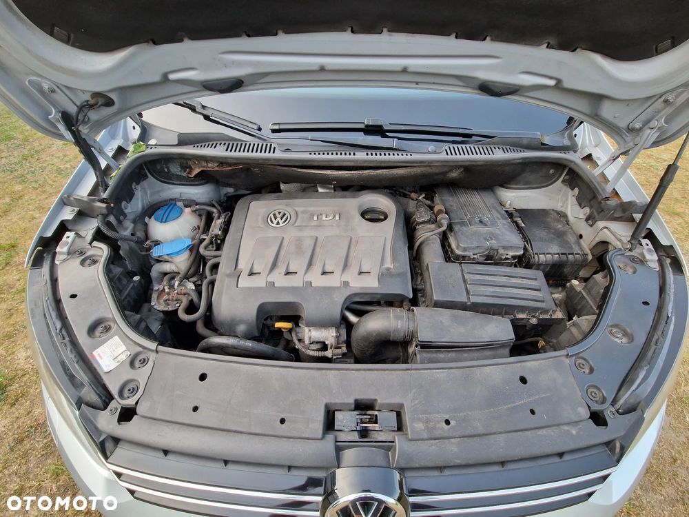 Volkswagen Touran 1.6 TDI DPF DSG Highline - 21