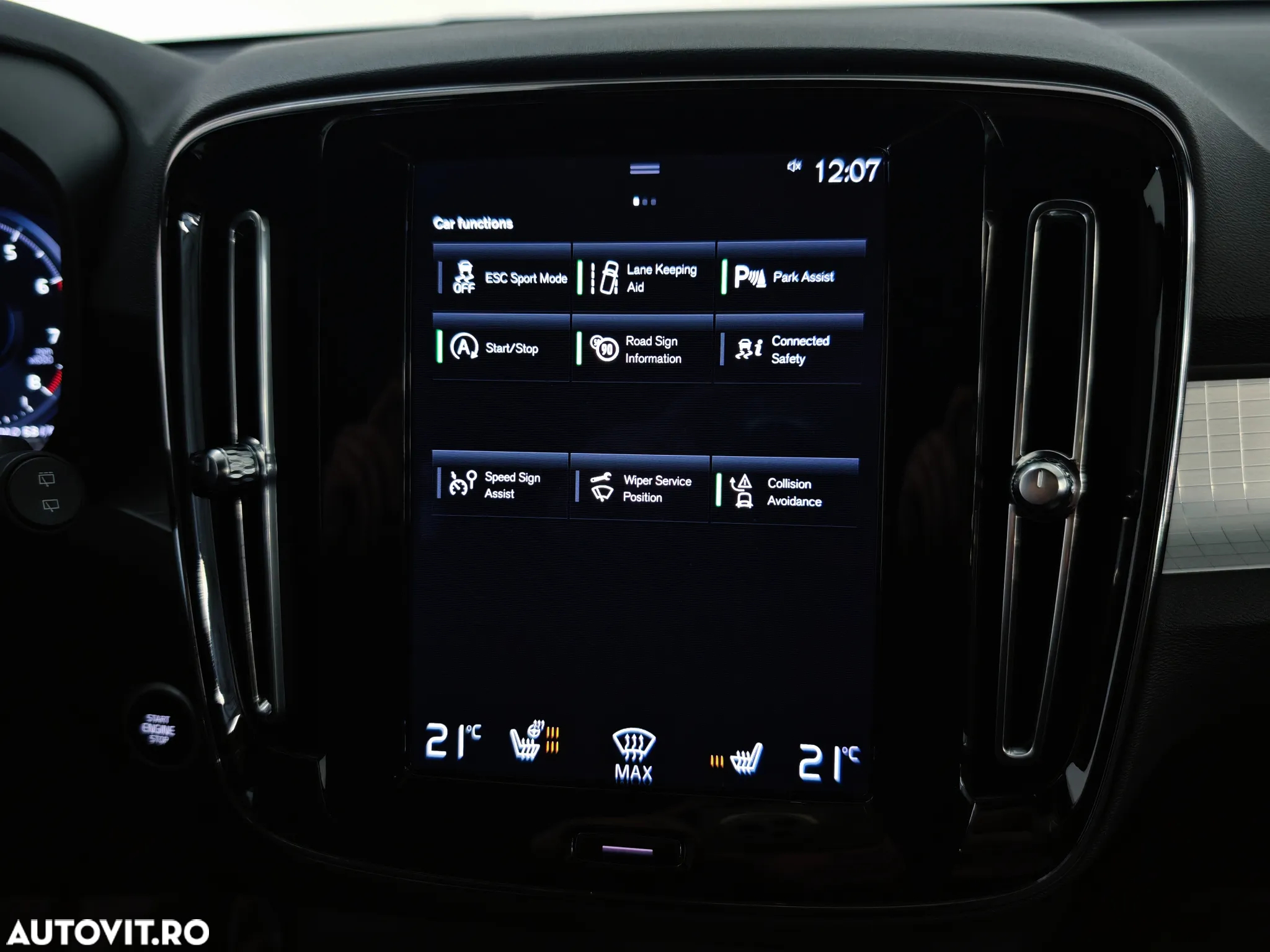 Volvo XC 40 T2 Momentum - 14
