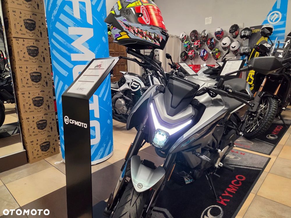 CFMoto NK - 1