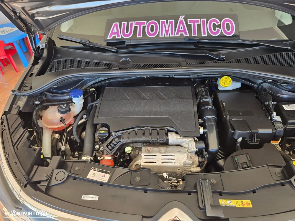 Citroën C3 1.2 PureTech Shine Pack EAT6 - 22