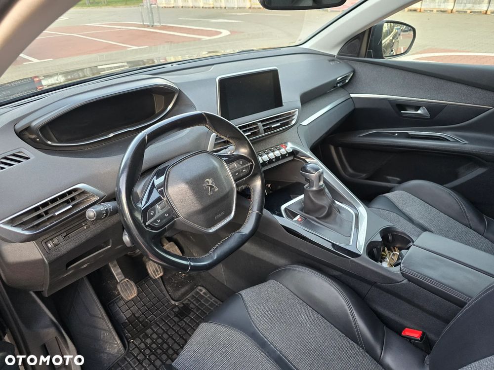 Peugeot 3008 1.6 BlueHDi Allure S&S - 14