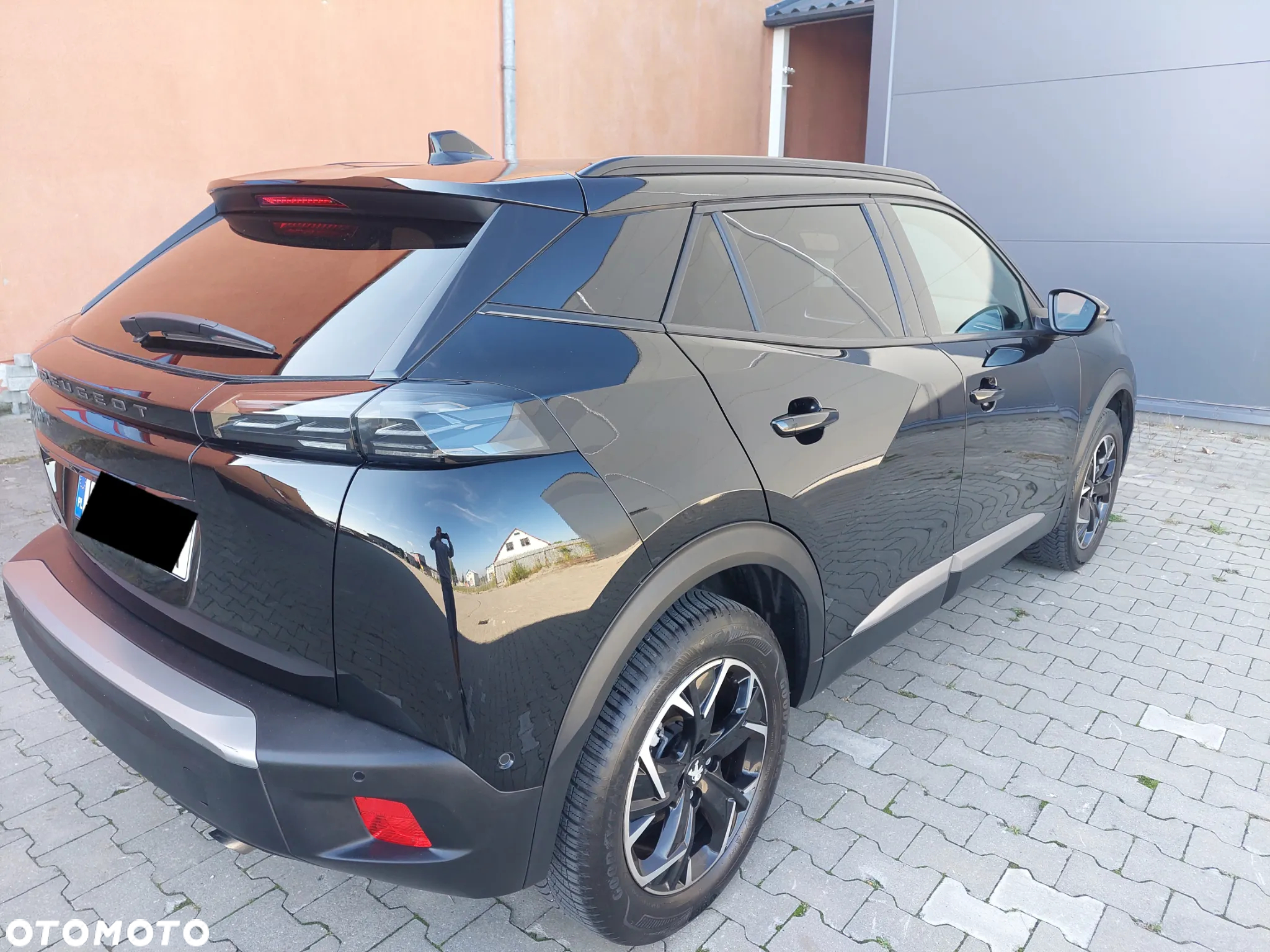 Peugeot 2008 - 4
