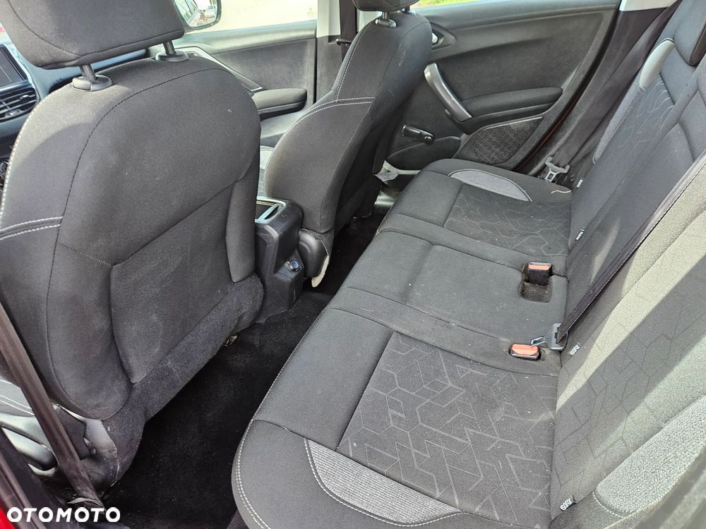 Peugeot 2008 1.2 Pure Tech Active - 10