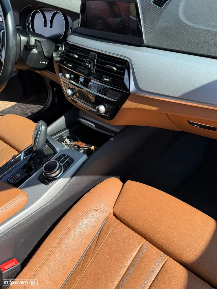 BMW 520 d Line Luxury Auto - 9