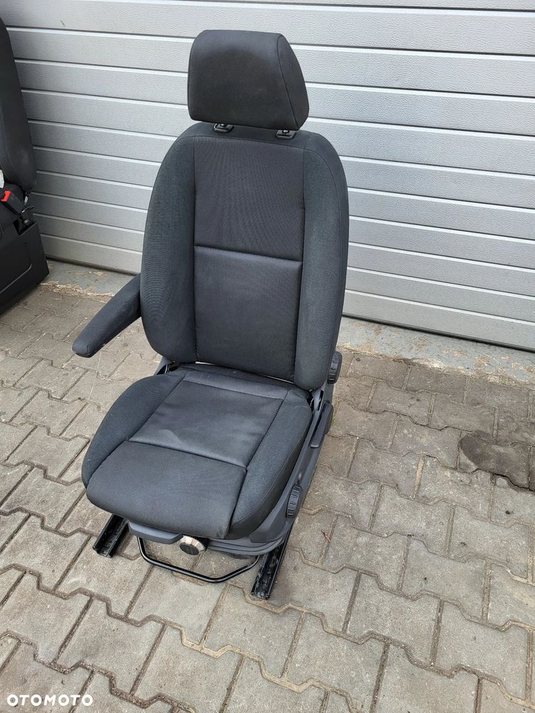 Fotel kierowcy pneumatyczny Mercedes sprinter 907 Nowy z podłokietnikiem 906 - 11