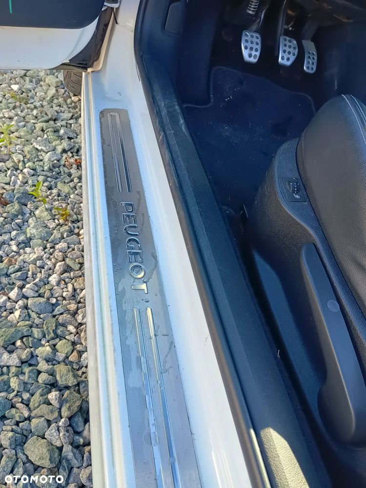 Peugeot 207 CC 155 THP Allure - 20