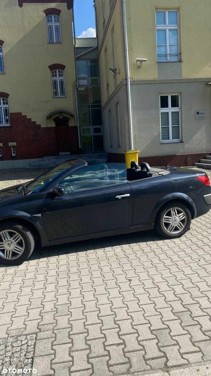Renault Megane CC 1.6 Confort Authentique - 2