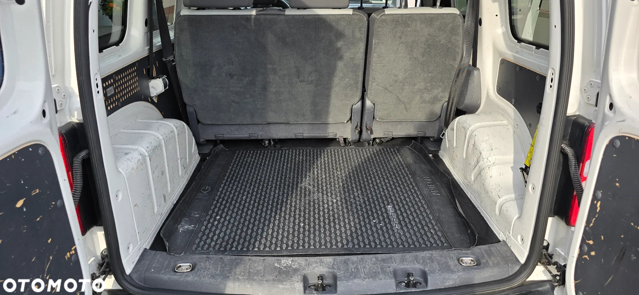 Volkswagen Caddy 1.6 TDI - 12