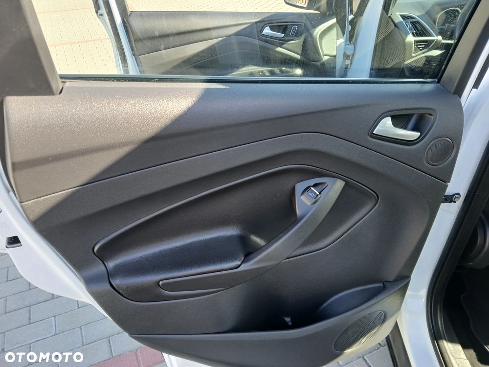 Ford Kuga - 18
