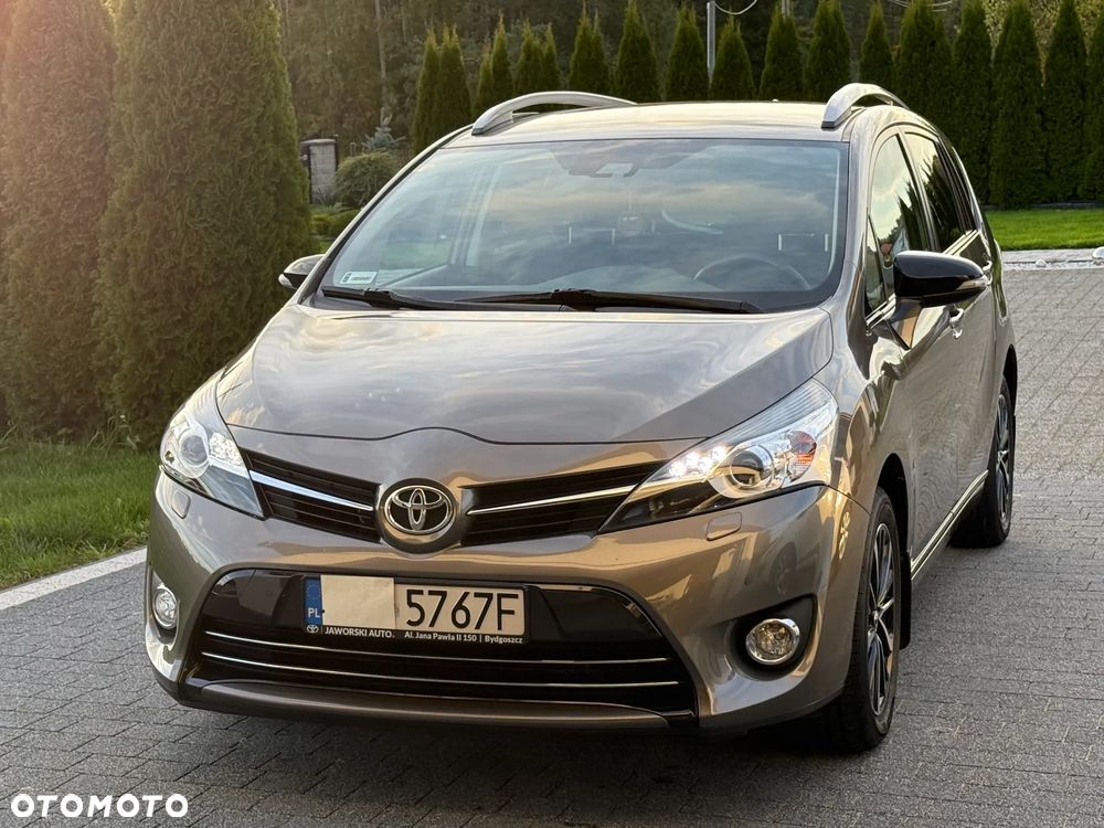 Toyota Verso - 30