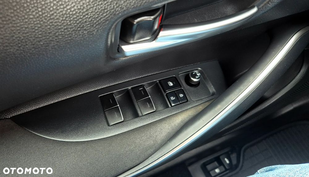 Toyota Corolla 1.6 Comfort MS - 26