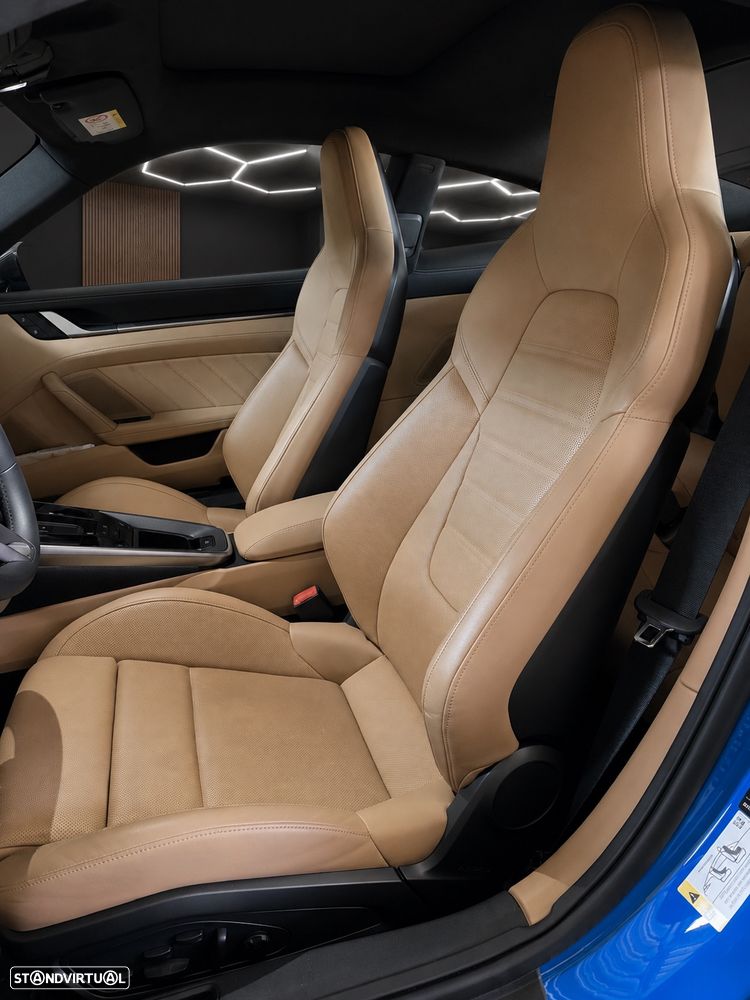 Porsche 911 Série F - 7