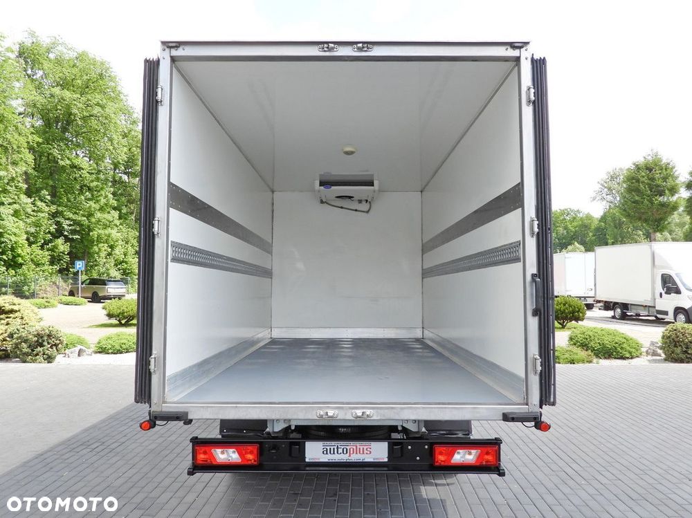 Ford TRANSIT CHŁODNIA KONTENER 0*C 8 PALET TEMPOMAT BLIŹNIACZE KOŁA KLIMATYZACJA  130KM - 17