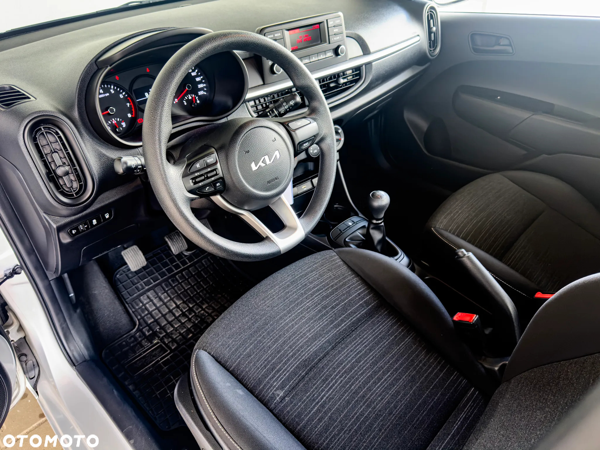 Kia Picanto 1.0 M - 12