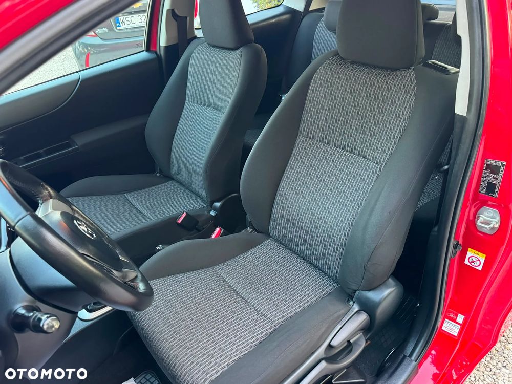 Toyota Yaris - 16