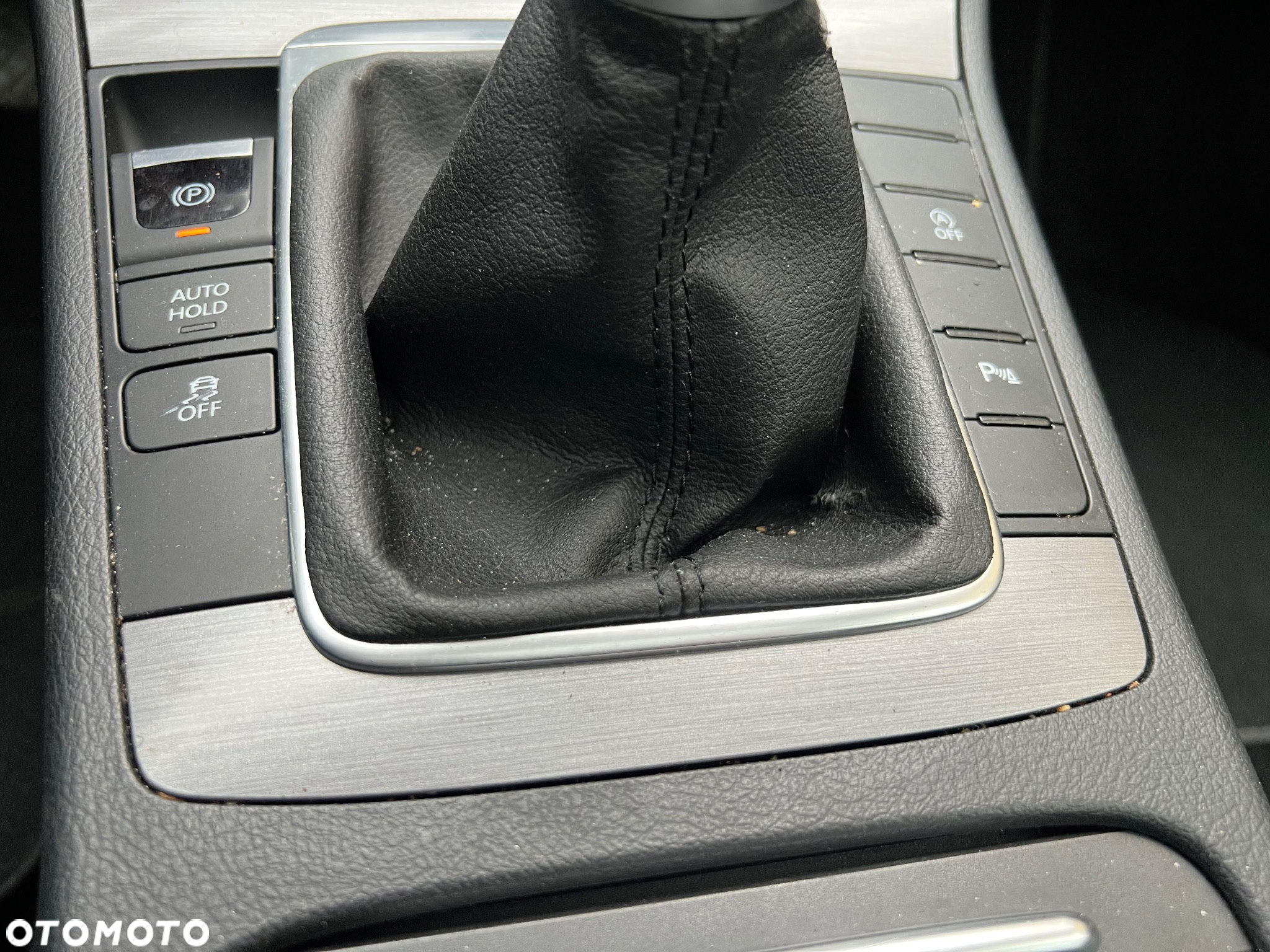 Volkswagen Passat Variant 2.0 Blue TDI SCR Comfortline - 22