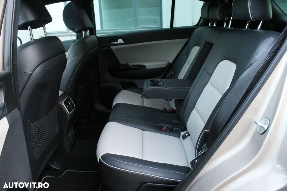 Kia Sportage 2,0 CRDI AWD Aut. GT Line - 8