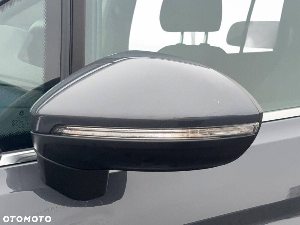 Volkswagen Touran 2.0 TDI BMT Highline DSG - 9