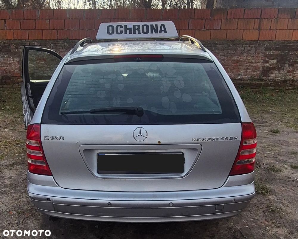 Mercedes-Benz Klasa C 180 T Kompressor Classic - 3