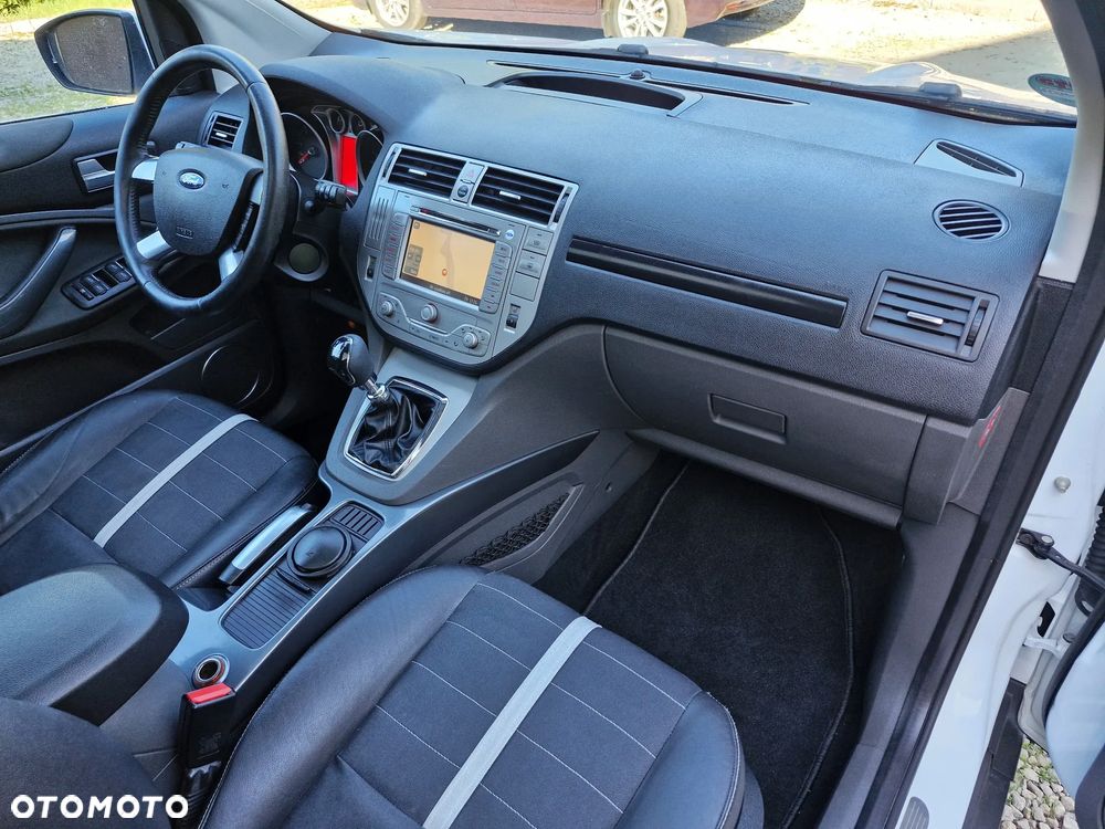 Ford Kuga 2.0 TDCi 4x4 Titanium - 7