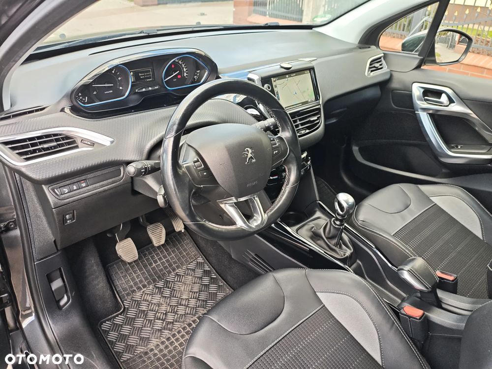 Peugeot 2008 BlueHDi FAP 120 STOP & START Allure - 21