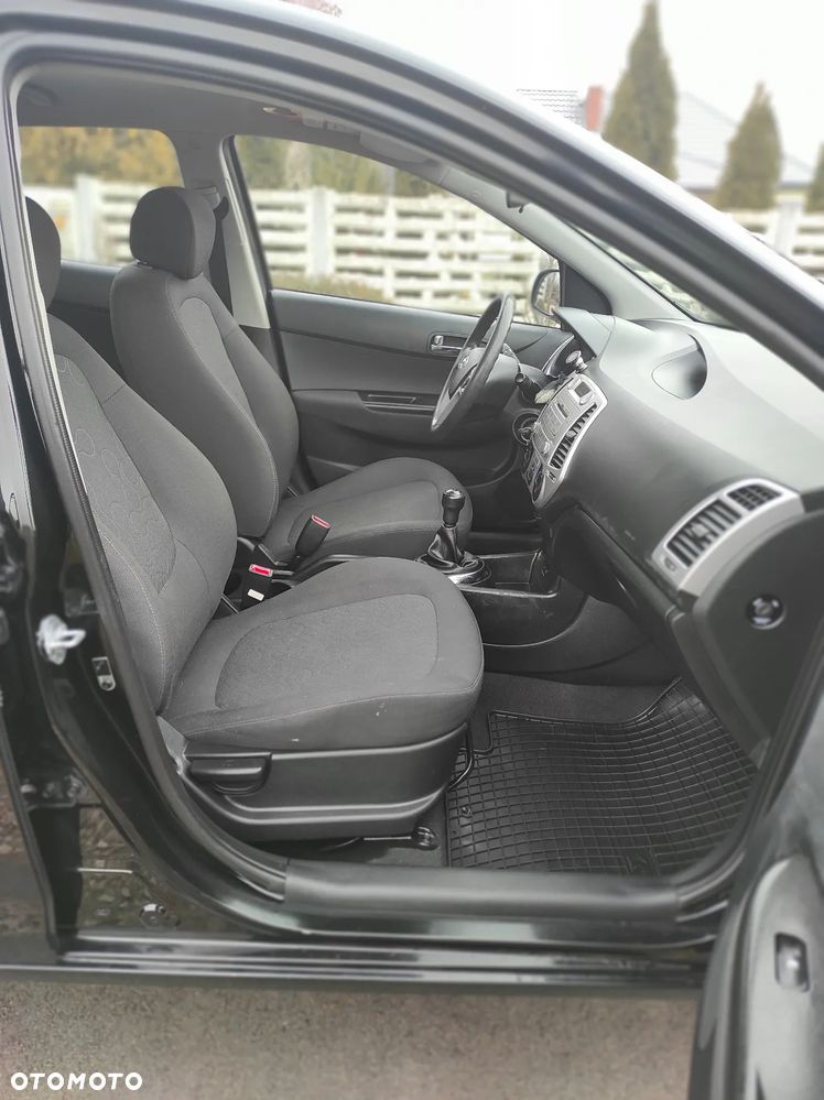 Hyundai i20 - 16