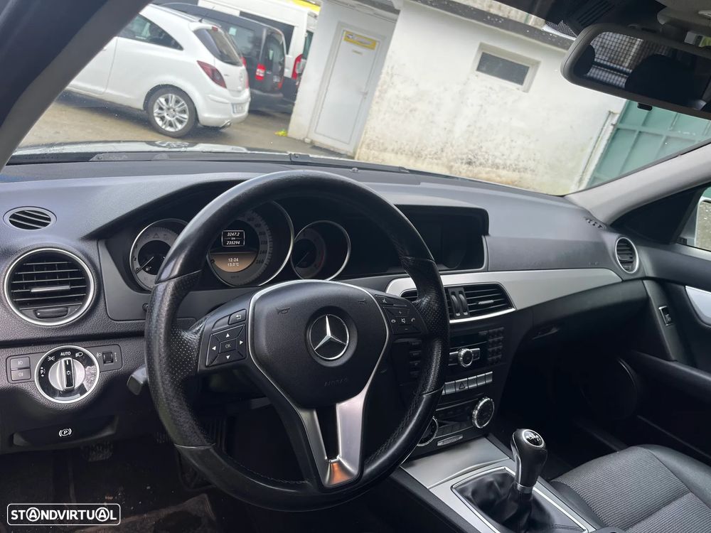 Mercedes-Benz C 200 - 9