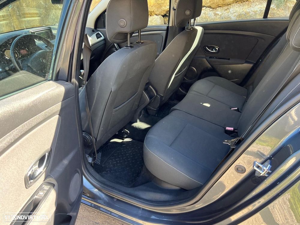 Renault Mégane Sport Tourer 1.5 dCi Zen - 24