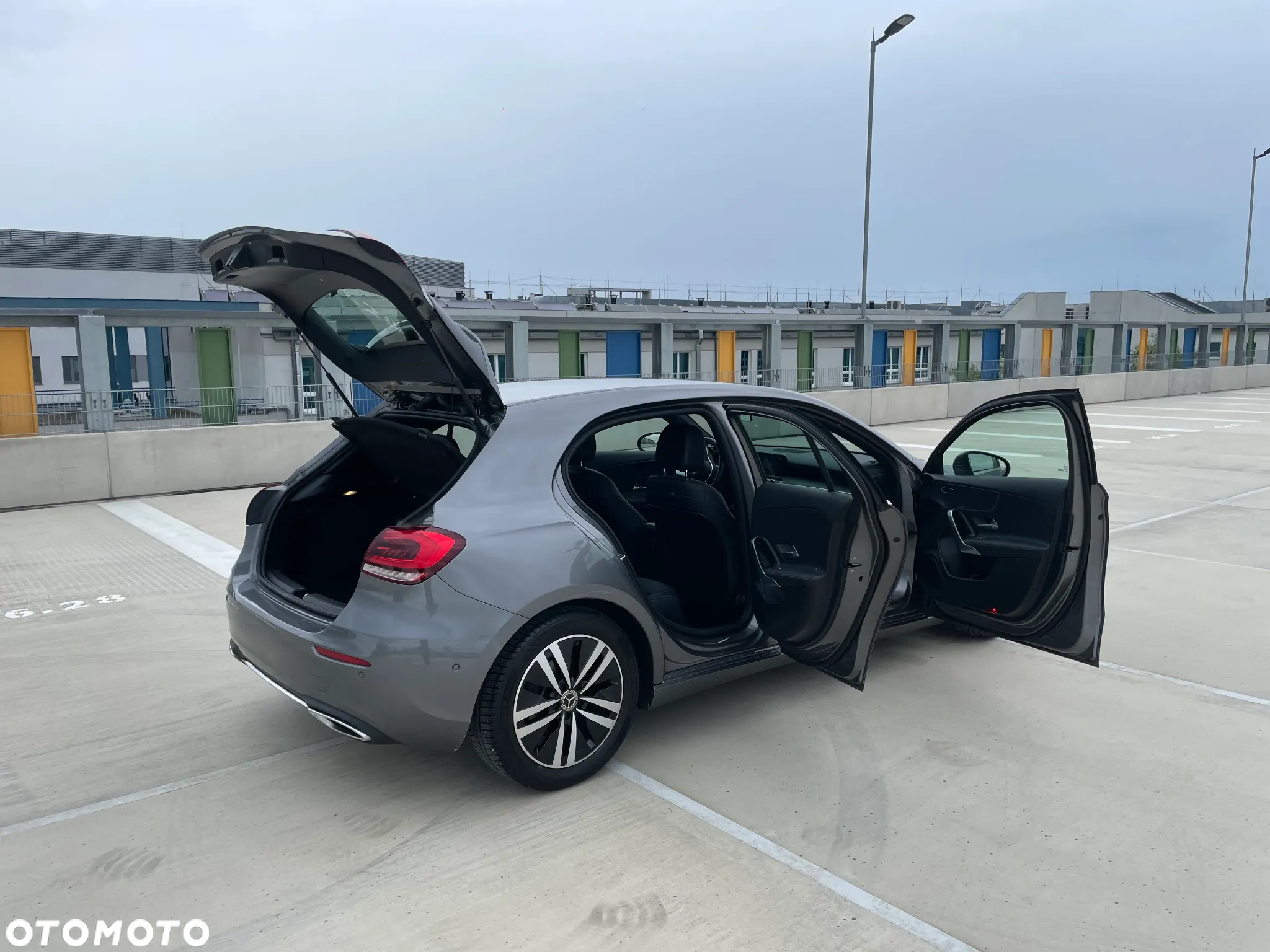 Mercedes-Benz Klasa A 180 Progressive 7G-DCT - 13
