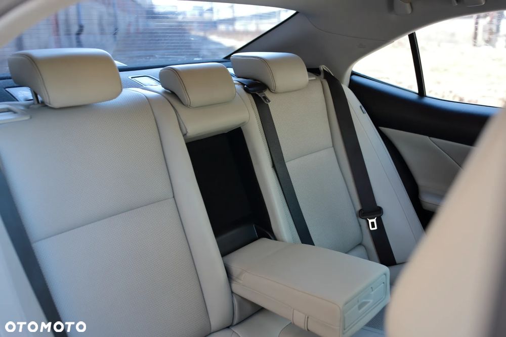 Lexus IS 250 Executive Line - 13