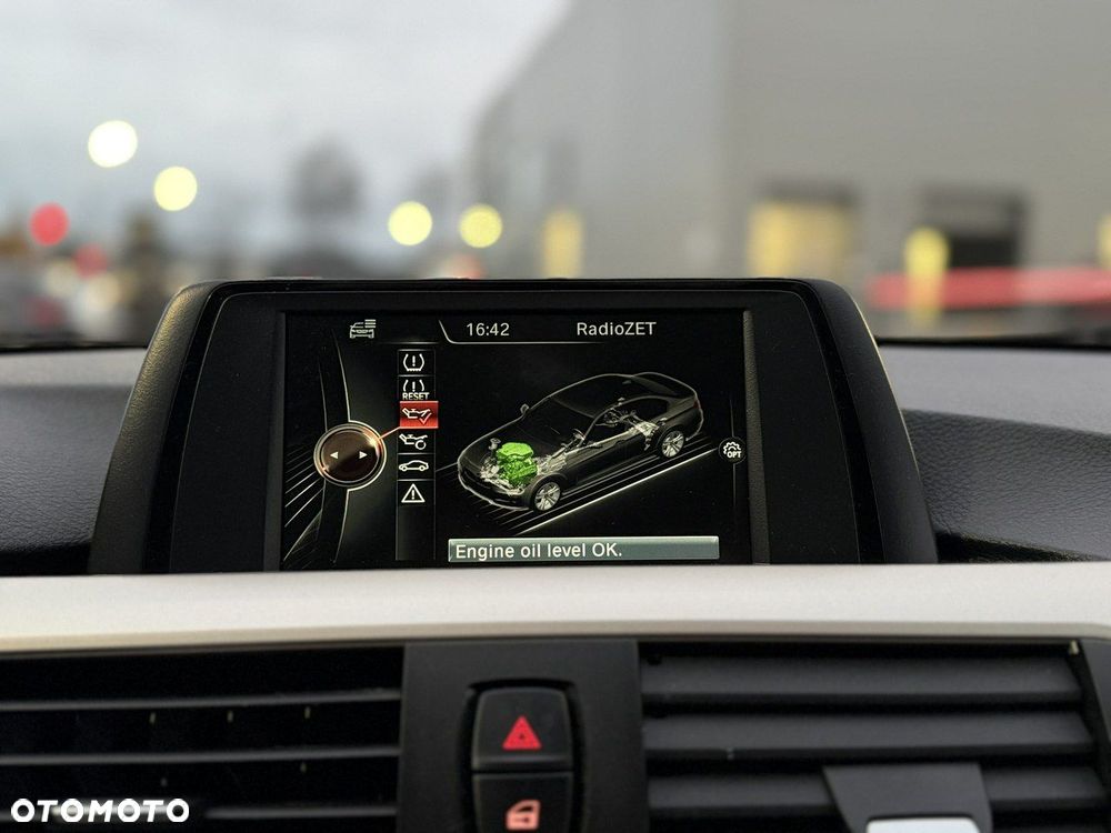 BMW Seria 3 316i - 29