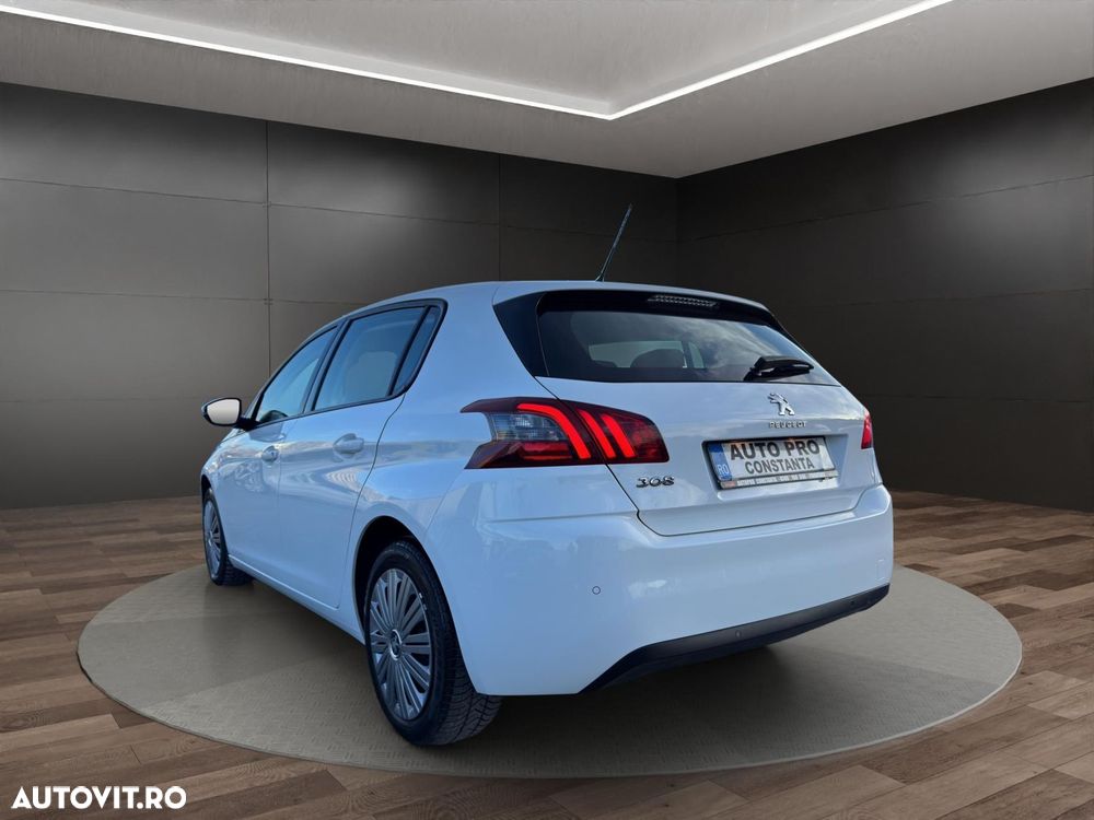 Peugeot 308 - 3